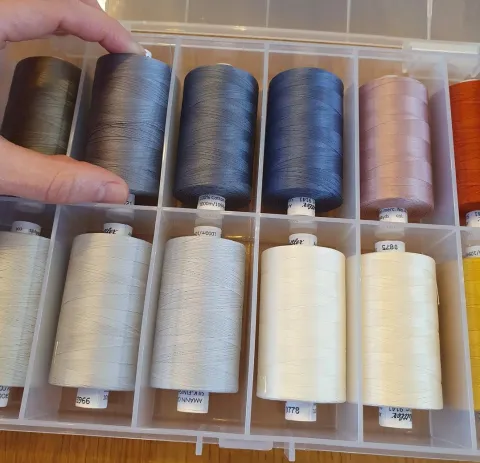 SILK-FINISH COTTON 1000 meter Quiltgaren