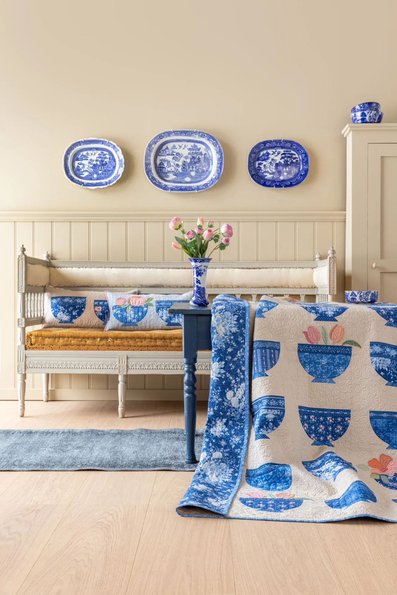 Something Blue-39-Bowl Collection Quilt and pillows Tilda
