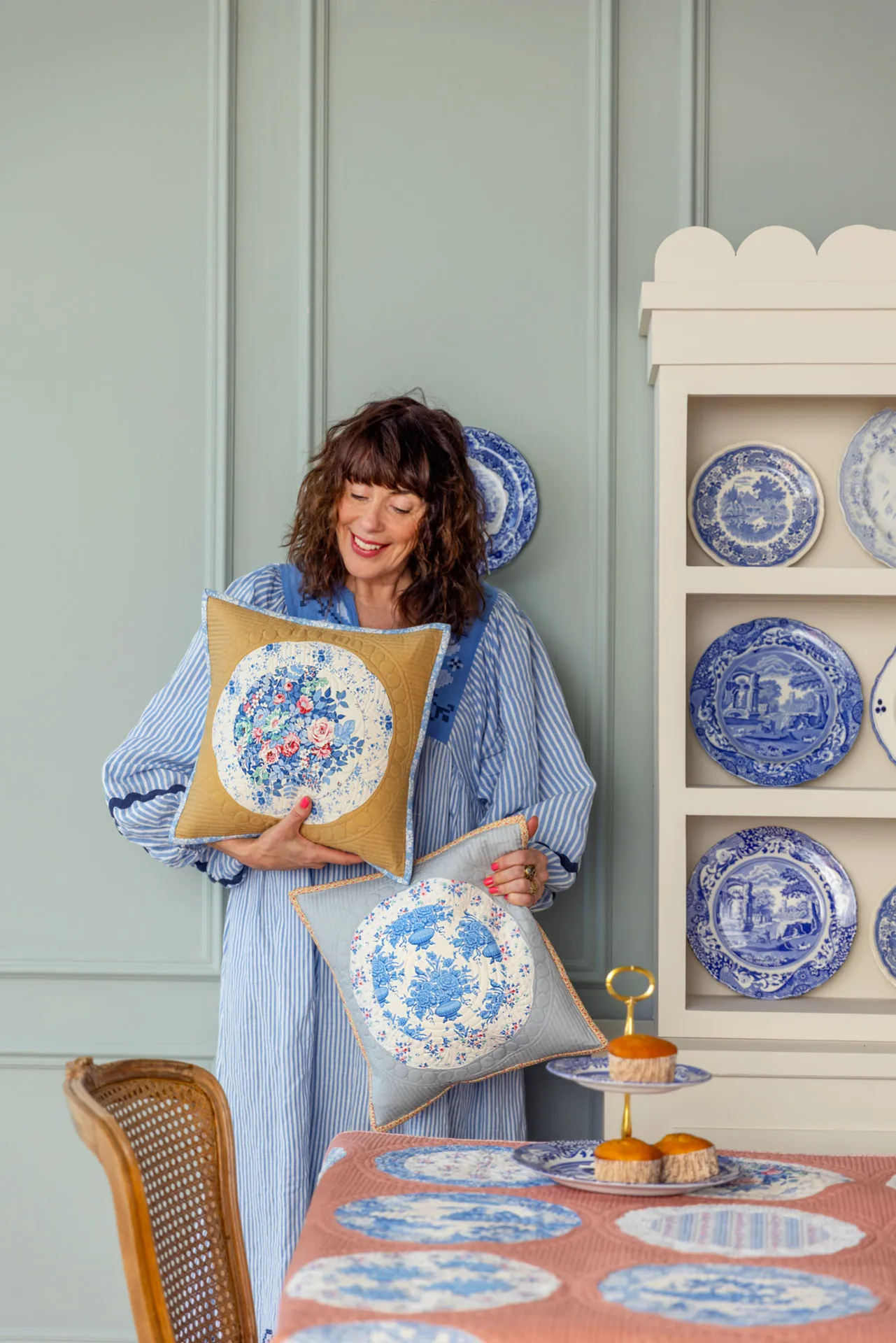 Something Blue-28-Plate Pillows.