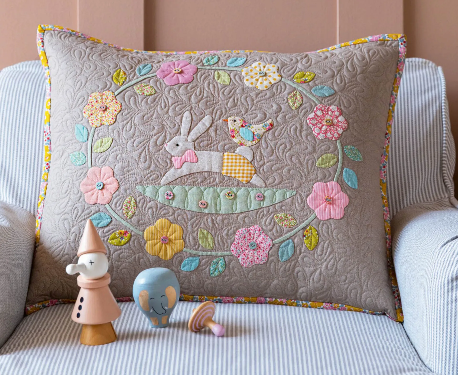 Flower Wreath Hare Pillow Tilda.